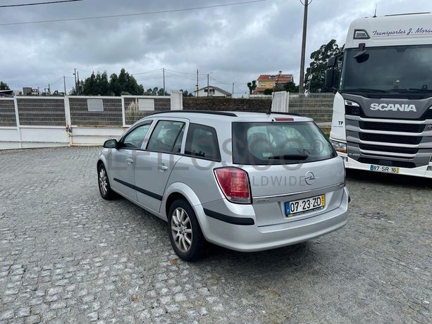 Opel Astra SW · Ano 2004