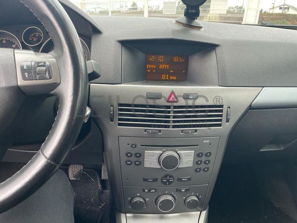 Opel Astra SW · Ano 2004