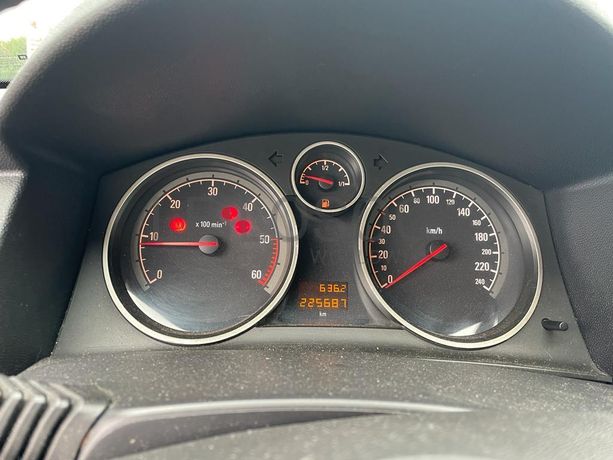 Opel Astra SW · Ano 2004