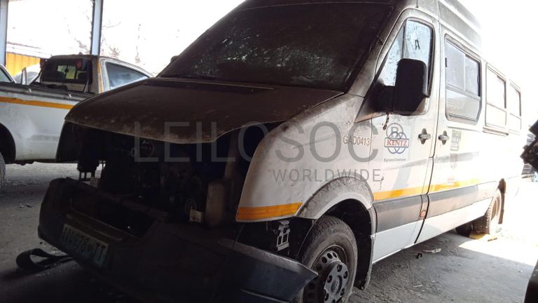 VOLKSWAGEN CRAFTER ·