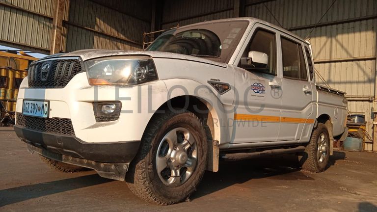 MAHINDRA SCORPIO ·