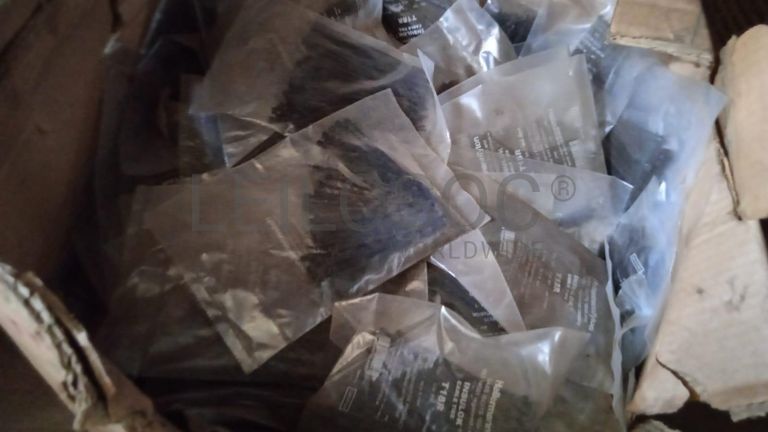 Diversos + Diversos + Gerador + Diversos + Diversos + Diversos + Diversos + Diversos + Máquina de lichar + Cimento cola + Contentor de 40P ·