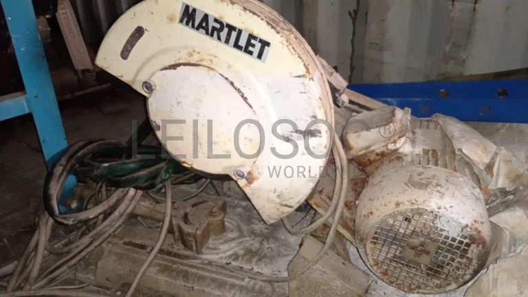 Máquina para fazer rosca + Diversos + Bomba de água + Motores + Diversos + Diversos + Bombas de água + Diversos + Diversos + Compressor de ar + Compressor de ar + Compactadora Turner Morris + Compressor de ar + Compressor Oceanos + Contentor de 40P ·