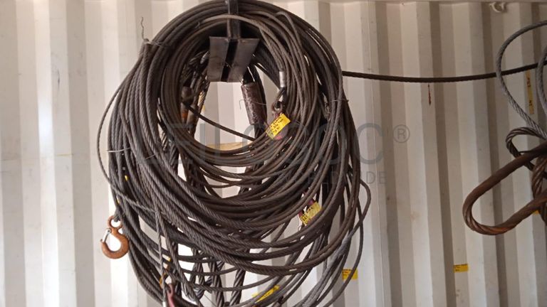 Diversos + Cabos de aço + Cabos de aço + Cabos de aço + Cabos de aço + Cabos de aço + Cabos de aço + Cabos de aço + Diversos + Cabos de aço + Cabos de aço + Contentor de 40P ·