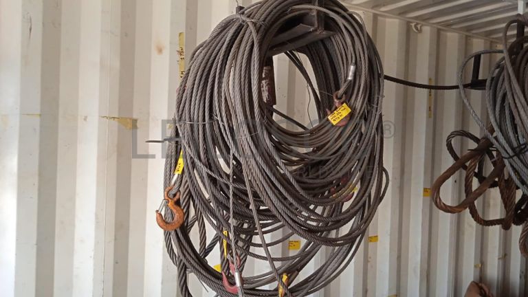 Diversos + Cabos de aço + Cabos de aço + Cabos de aço + Cabos de aço + Cabos de aço + Cabos de aço + Cabos de aço + Diversos + Cabos de aço + Cabos de aço + Contentor de 40P ·