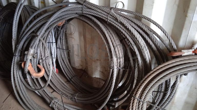 Diversos + Cabos de aço + Cabos de aço + Cabos de aço + Cabos de aço + Cabos de aço + Cabos de aço + Cabos de aço + Diversos + Cabos de aço + Cabos de aço + Contentor de 40P ·