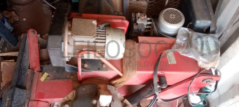 Máquina de desmontar pneus + Máquina pressão + Diversos + Diversos + Diversos + Diversos ·