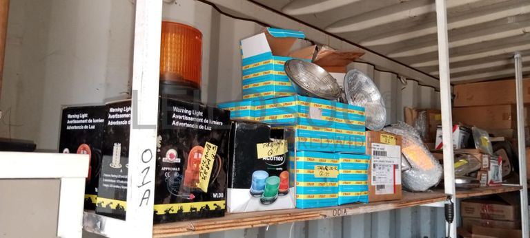 Máquina de desmontar pneus + Máquina pressão + Diversos + Diversos + Diversos + Diversos ·