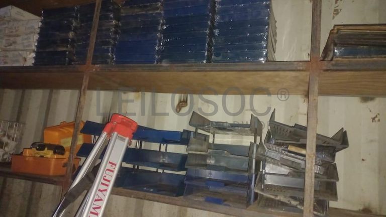 Material Informático + Material Informático + Material Informático + Material Informático + Material Informático + Diversos + Diversos + Diversos + Diversos + Material Informático + Contentor de 40P ·