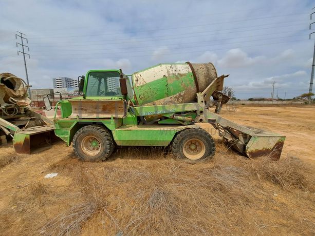 Autobetoneira Merlo DBM 2500 EV