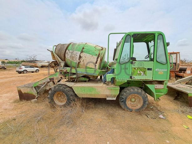 Autobetoneira Merlo DBM 2500 EV