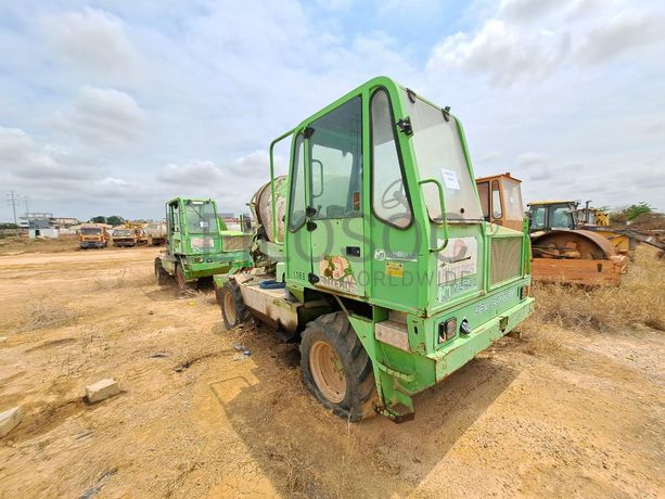 Autobetoneira Merlo DBM 2500 EV