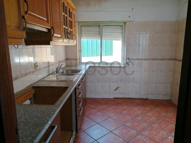 Moradia V3 c/ 2 Lugares de Garagem · Charneca da Caparica, Almada