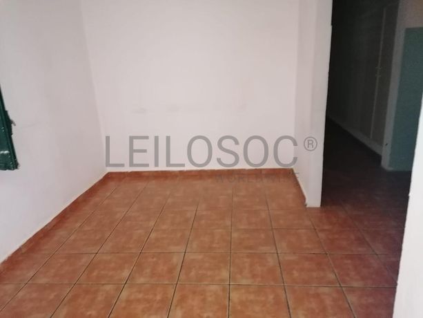 Moradia V3 c/ 2 Lugares de Garagem · Charneca da Caparica, Almada