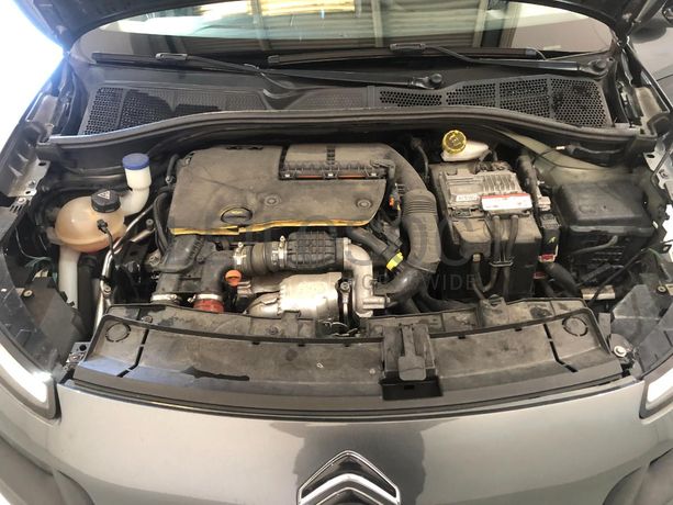 Citroën C4 Cactus 1.6 Blue HDI · Ano 2015