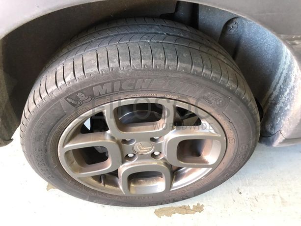 Citroën C4 Cactus 1.6 Blue HDI · Ano 2015