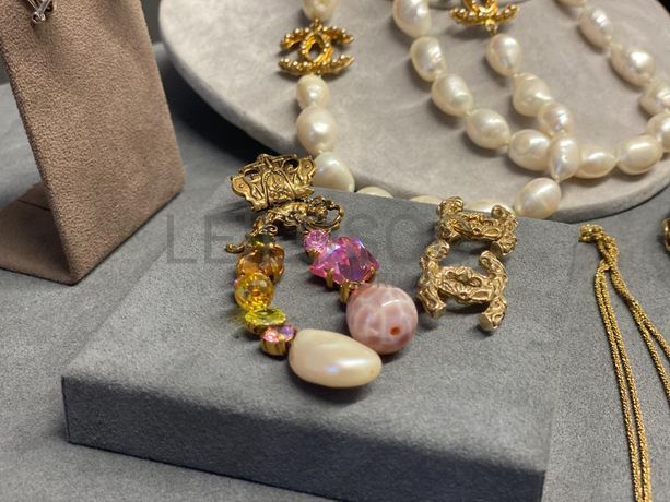 Fios + Pendente + Brincos