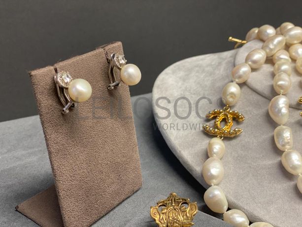 Fios + Pendente + Brincos