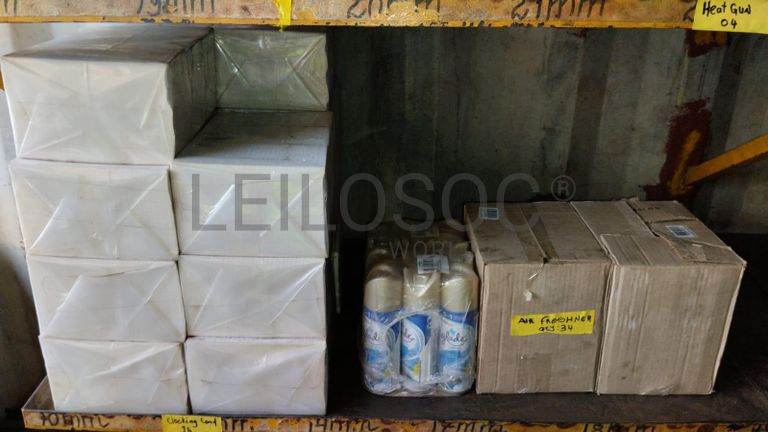 Diversos + Diversos + Grampos + Diversos + Diversos + Diversos + Electrodos + Diversos + Diversos + Diversos + Diversos + Diversos + Fitas + Diversos + Diversos + Máquinas Rebarbadora + Diversos + Pregos 50×2.50mm + Diversos + Cintas + Cintas + Cintas + Cintas + Cintas + Mangueiras para maçarico + Cintos de Segurança + Diversos + Diversos + Porcas + Porcas + Diversos + Pregos + Parafusos + Material Hospitalar + Diversos + Cordas + Diversos + Material para Soldadura + Material para Instalacao electrica + Diversos + Spray Q20 + Braçadeiras + Rolos de rede + Cerca de Segurança + Cabo flexível + Abaraçadeiras + Materia para soldadura + Abraçadeiras + Diversos + Bombas de água + Diversos + Compressor + Contentor de 40P ·