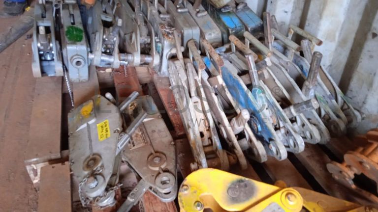 Diversos + Diversos + Guinchos + Diversos + Diversos + Contentor de 40P ·