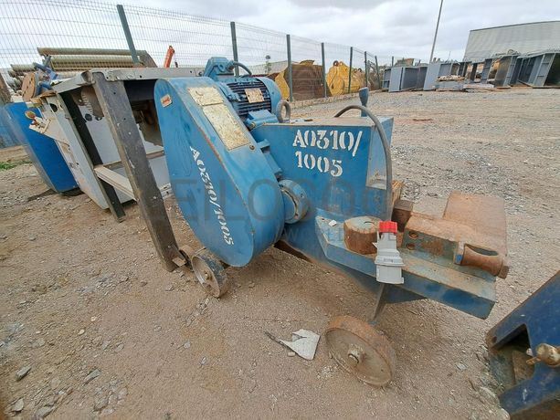 MAQ. DE CORTE FERRO · Viana