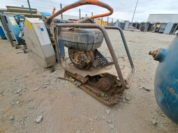 PLACA COMPACTADORA · Viana