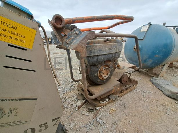 PLACA COMPACTADORA · Viana
