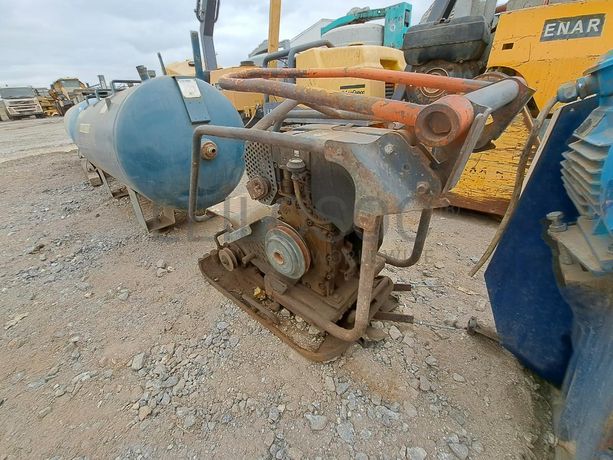 PLACA COMPACTADORA · Viana