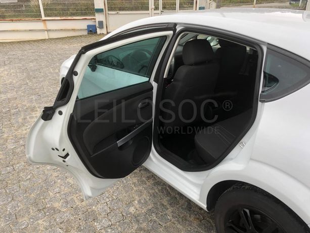 Seat Leon 1.6TDI · Ano 2011