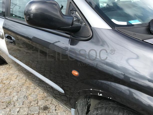 Chrysler Voyager 2.5 CRD · Ano 2006