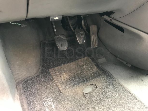 Chrysler Voyager 2.5 CRD · Ano 2006