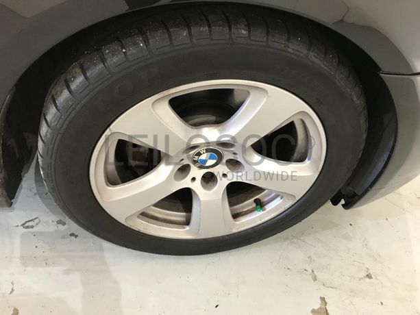 BMW 525 3.0i · Ano 2009