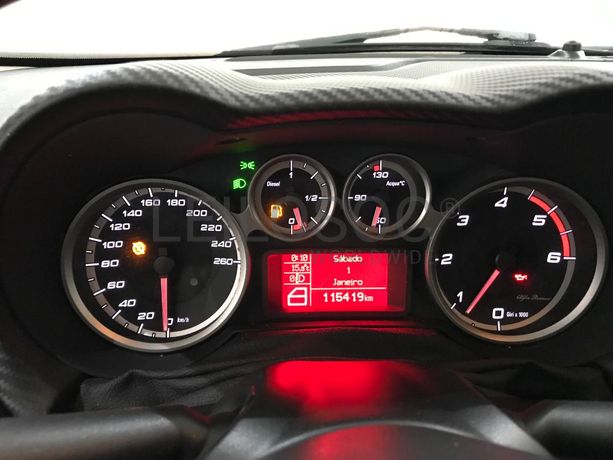 Alfa Romeo Mito 1.3 Multijet · Ano 2012