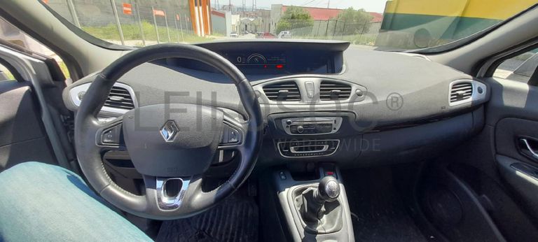 Renault Grand Scénic 1.5DCI · Ano 2013