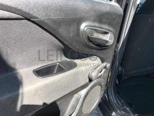 Fiat Punto 1.2 · Ano 2016