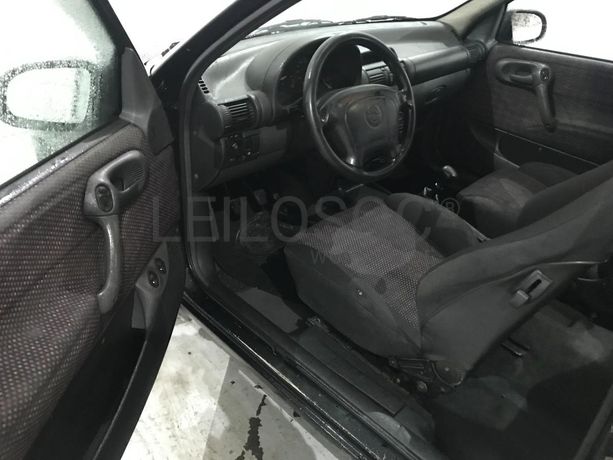 Opel Corsa 1.5TD · Ano 1994