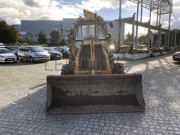 Retroescavadora CAT 428-II 4x4