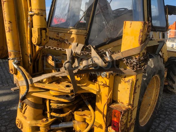 Retroescavadora CAT 428-II 4x4