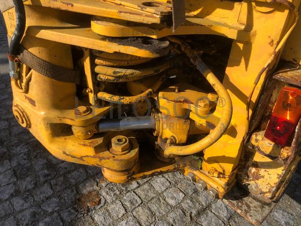 Retroescavadora CAT 428-II 4x4