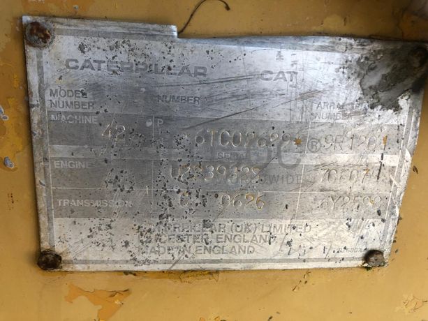 Retroescavadora CAT 428-II 4x4