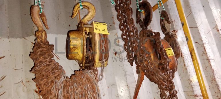 Diversos + Diversos + Diversos ·