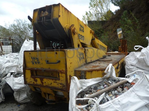 Estabelecimento Comercial · Transformação, reciclagem e refinação de alumínios e outros resíduos · Viana do Castelo