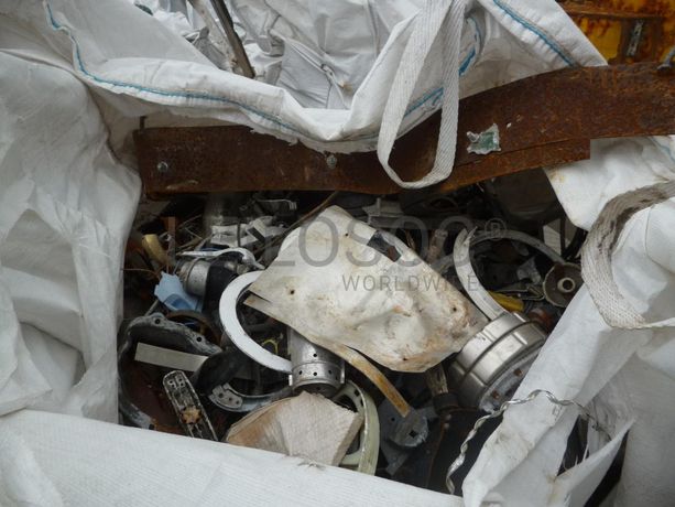 Estabelecimento Comercial · Transformação, reciclagem e refinação de alumínios e outros resíduos · Viana do Castelo