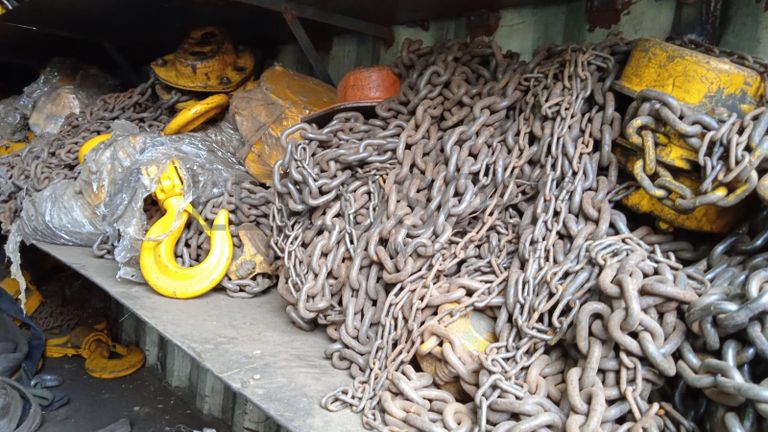 Diversos + Manilhas + Diversos + Diversos + Contentor de 40P ·