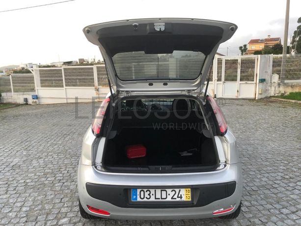 Fiat Punto Van 199 · Ano 2010