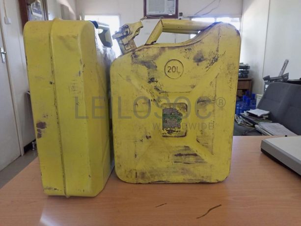 Tanques de combustivel ·