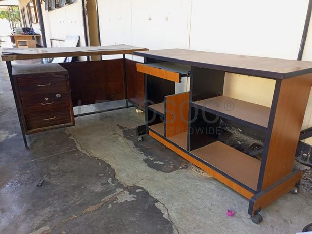 Mobiliário de escritório ·