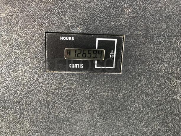 Giratória de Rastos Hyundai Robex 210 NLC-9