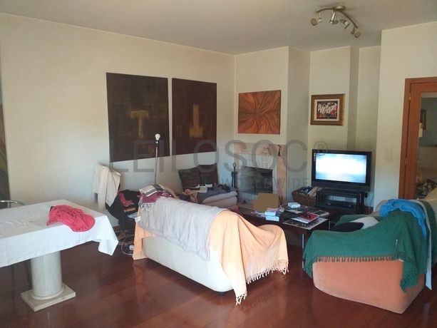 Apartamento T2+1 c/ Garagem · Vila Nova de Gaia