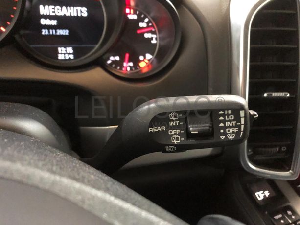 Porsche Cayenne 3.0 D · Ano 2012